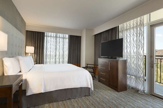 Images Embassy Suites by Hilton Greenville Downtown Riverplace