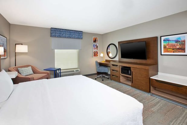 Images Hampton Inn Clinton