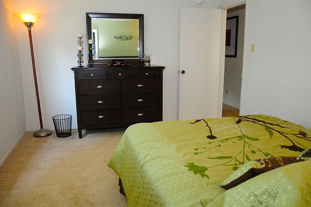 Images Suson Pines Apartments