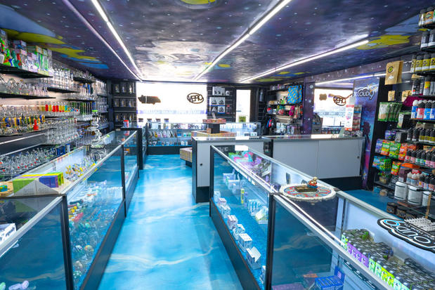 Images Cloud 9 Smoke Shop, Vape, & Hookah Co. - Howell Mill