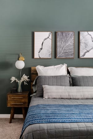 Images Alister Oak Hill