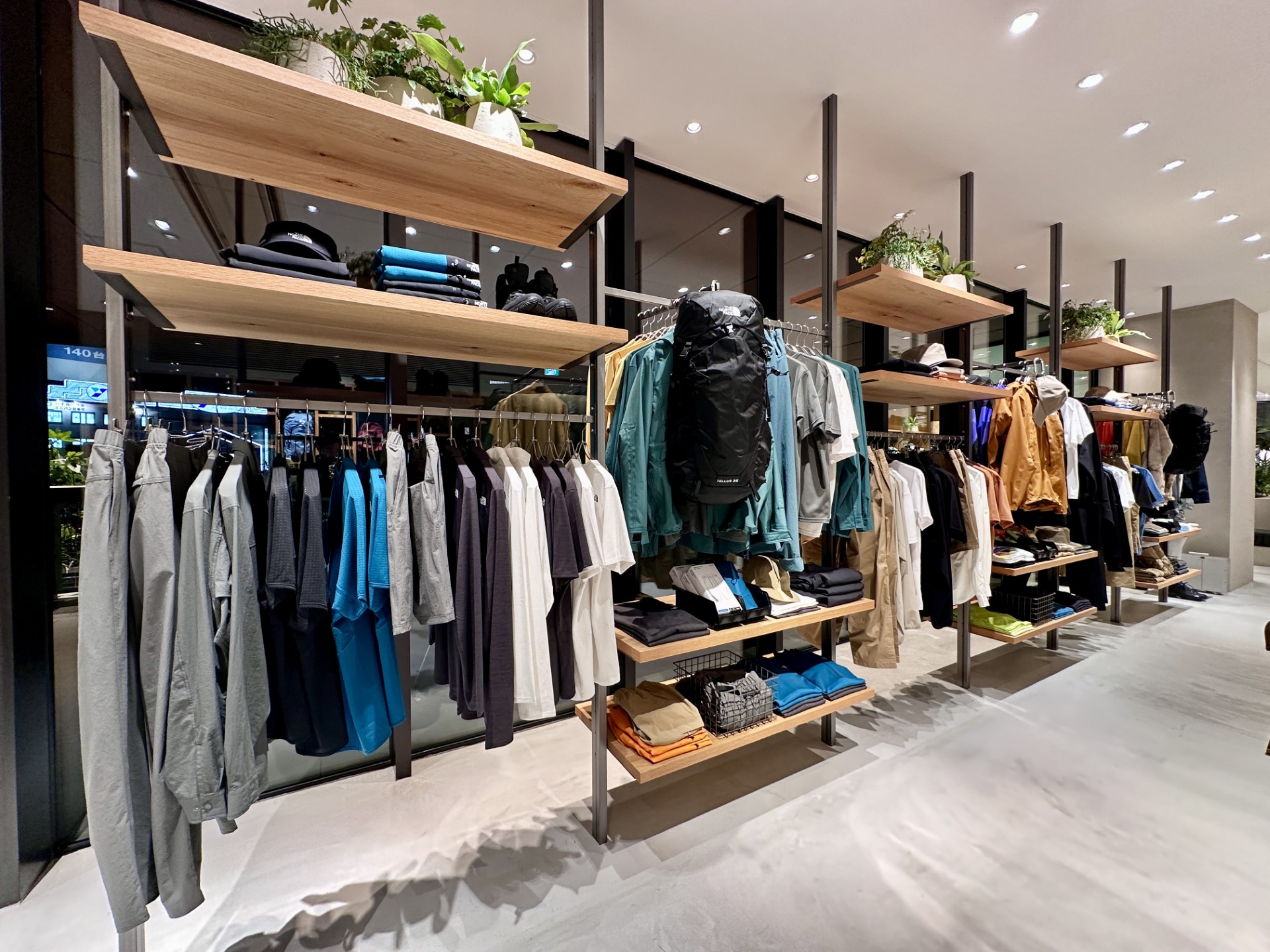 Images THE NORTH FACE+ (ザ・ノース・フェイス プラス) アミュプラザ長崎