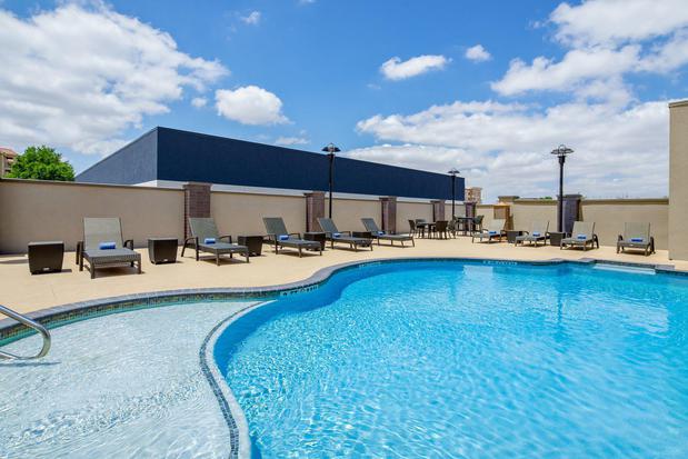 Images Holiday Inn Express & Suites Lubbock Central - Univ Area by IHG