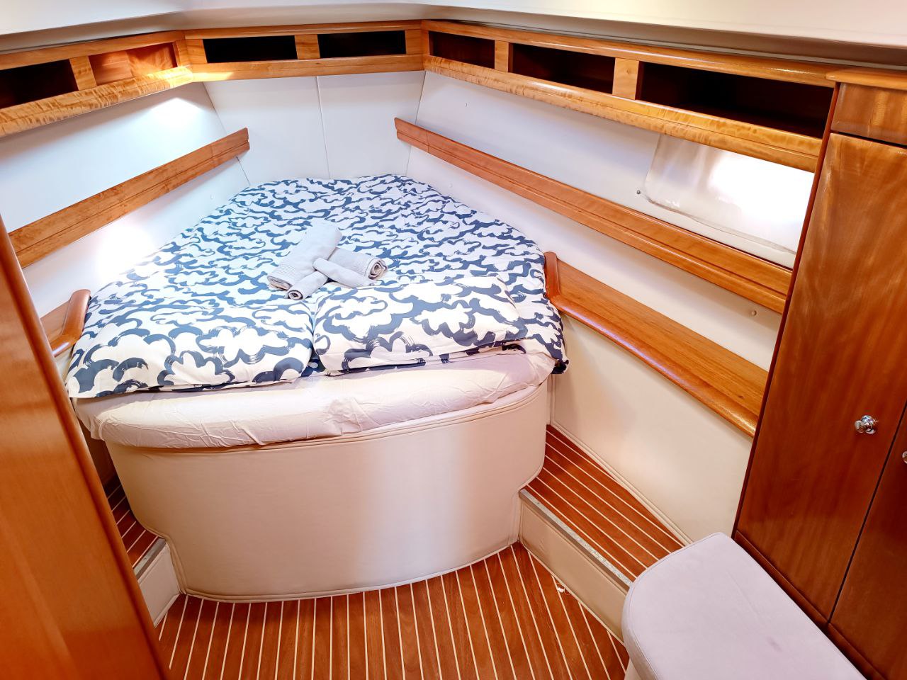 Images A Tu Bola Charter