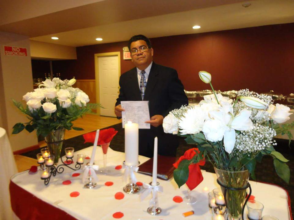 Pastor Efrain Reyes Civil Weddings & Religious Ceremonies Photo