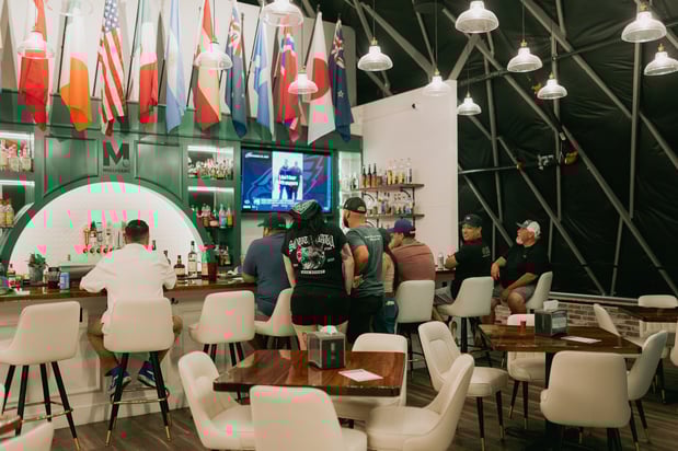 Images Mulligans Sports Bar & Golf Club