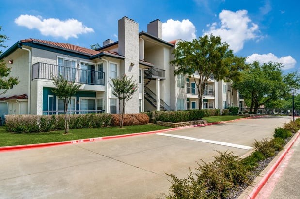 Images Estates at Las Colinas