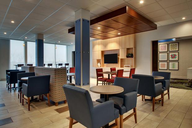 Images Holiday Inn Express & Suites Mt Sterling North by IHG