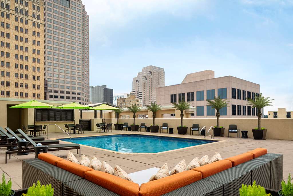 Pool Embassy Suites by Hilton San Antonio Riverwalk Downtown San Antonio (210)226-9000