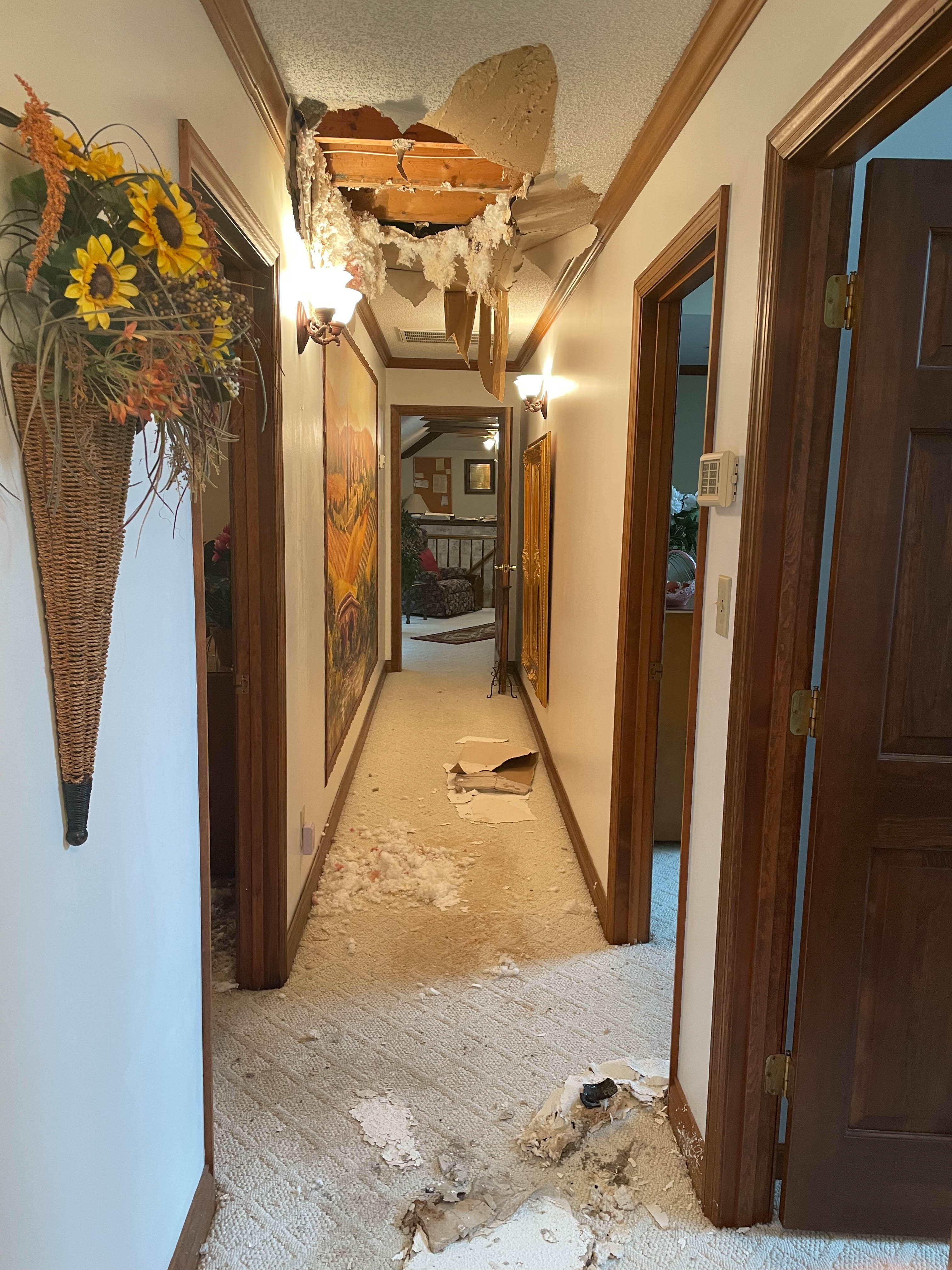 When your home or business in your Hardin Valley, TN area suffers from water damage call SERVPRO of West Knoxville.