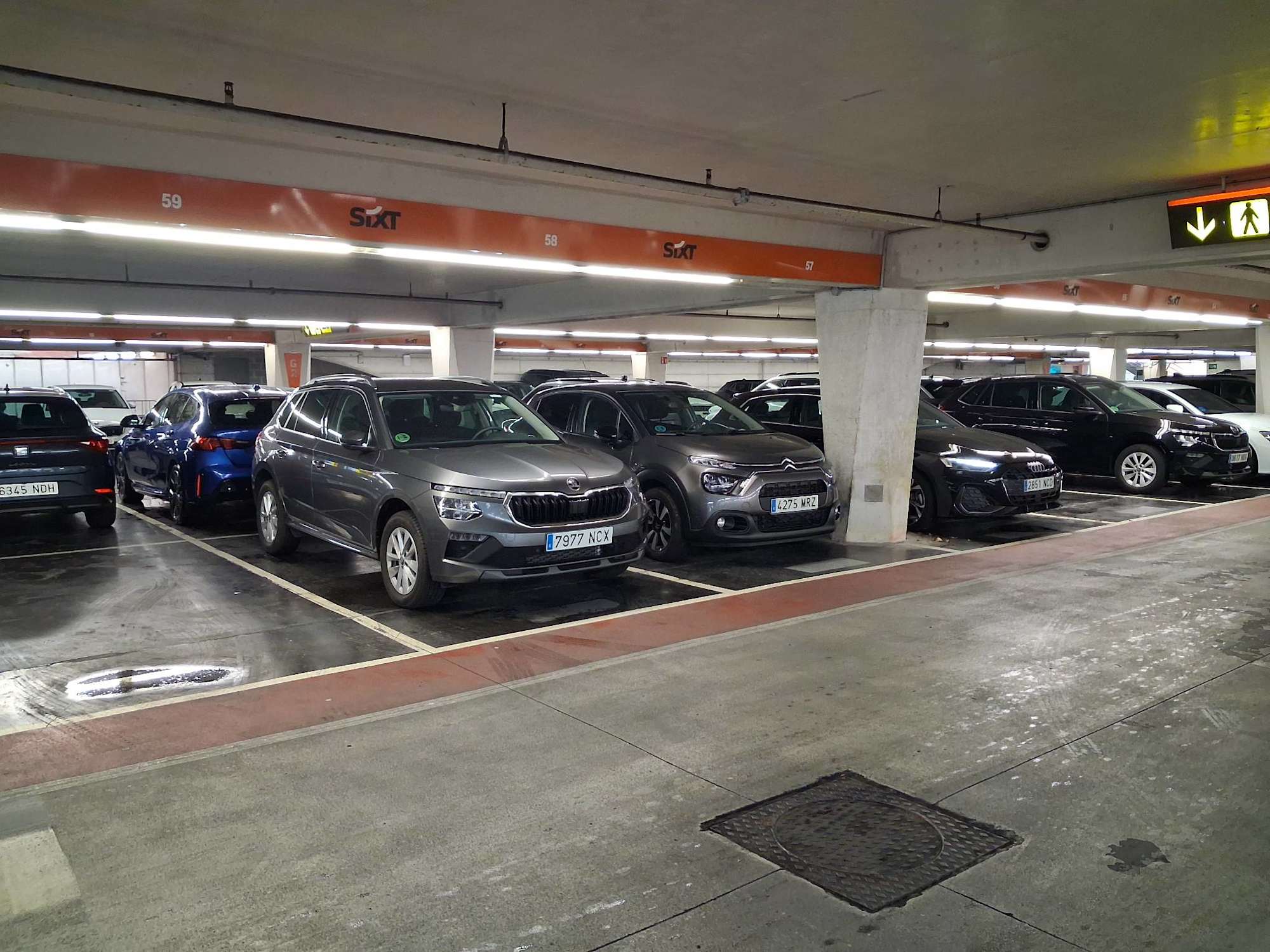 SIXT Alquiler de Coches - Bilbao Aeropuerto (BIO) 25