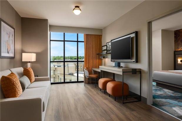 Images Hotel Avail Rogers, Tapestry Collection by Hilton