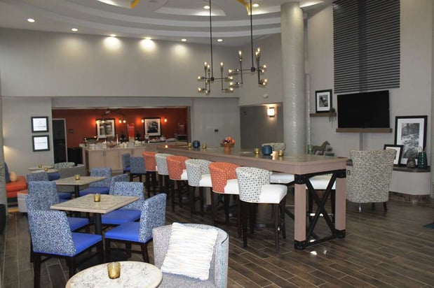 Images Hampton Inn Forsyth