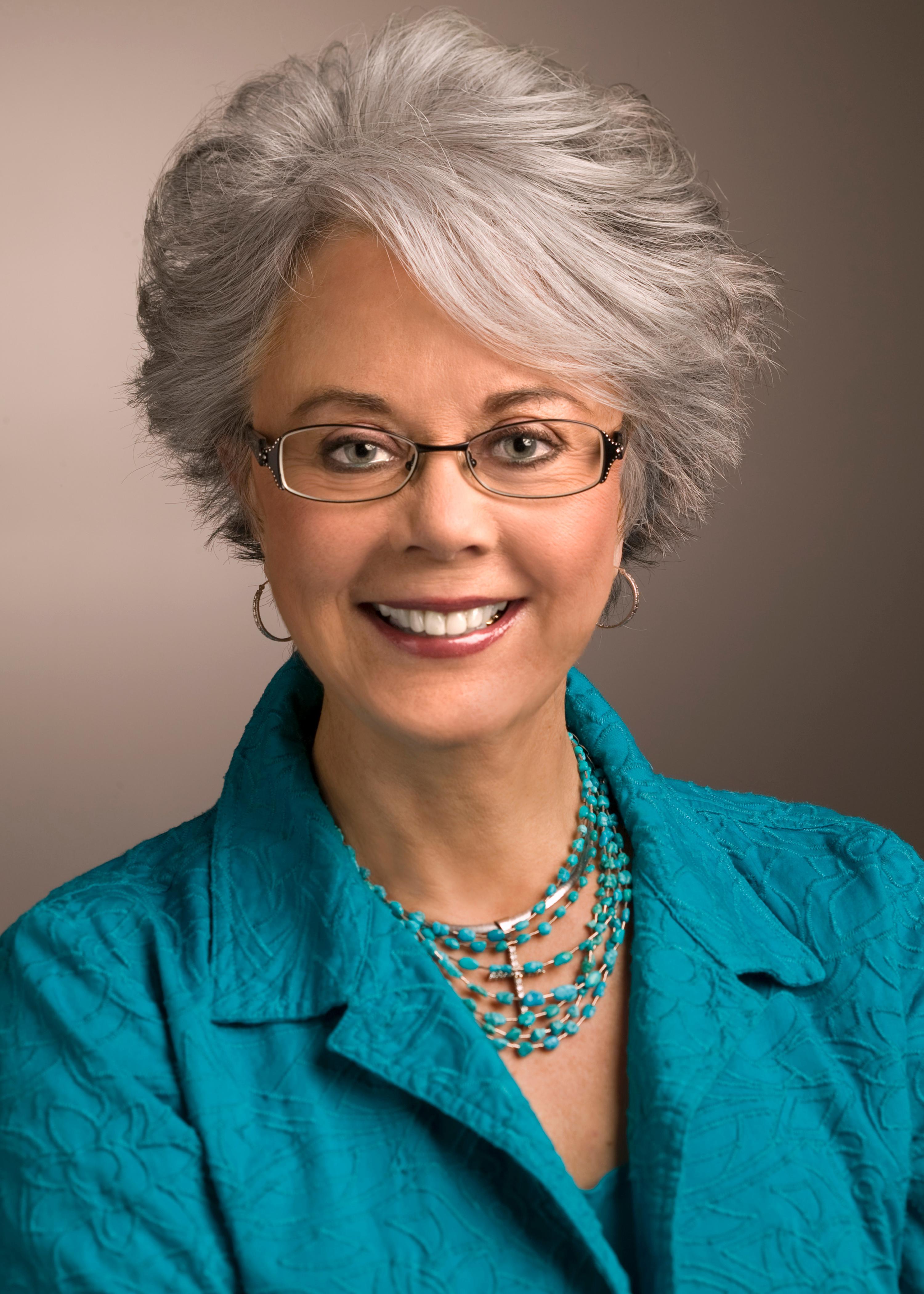 Dee Mcneely - Dickson Realty