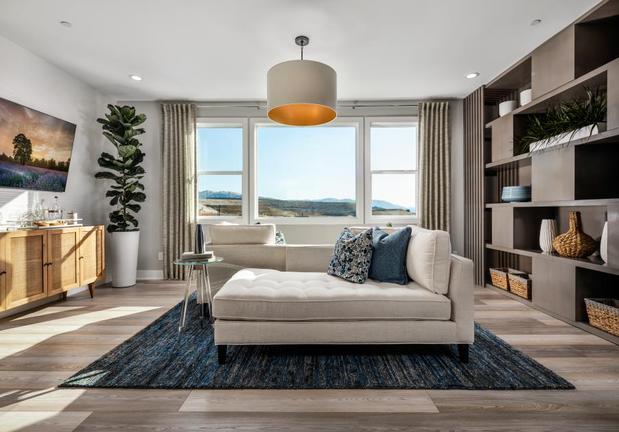 Images Skylar by Toll Brothers