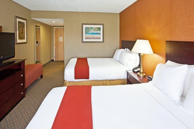 Images Holiday Inn Express Clearwater East - Icot Center by IHG