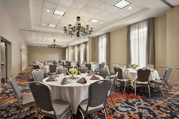 Images Hilton Garden Inn New Orleans Convention Center