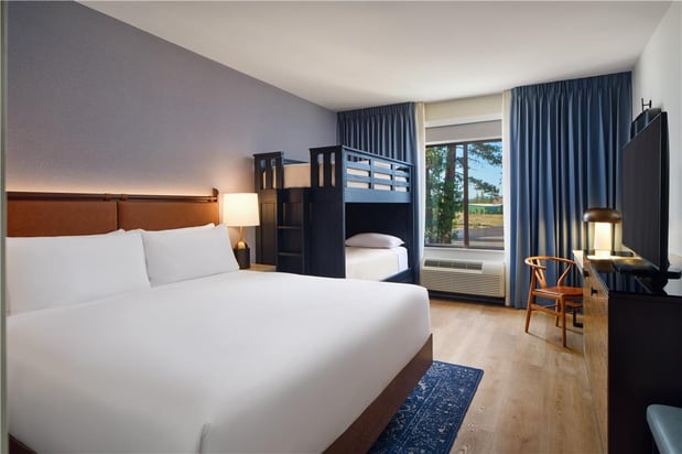 Images Martis Valley Lodge, Tapestry Collection by Hilton