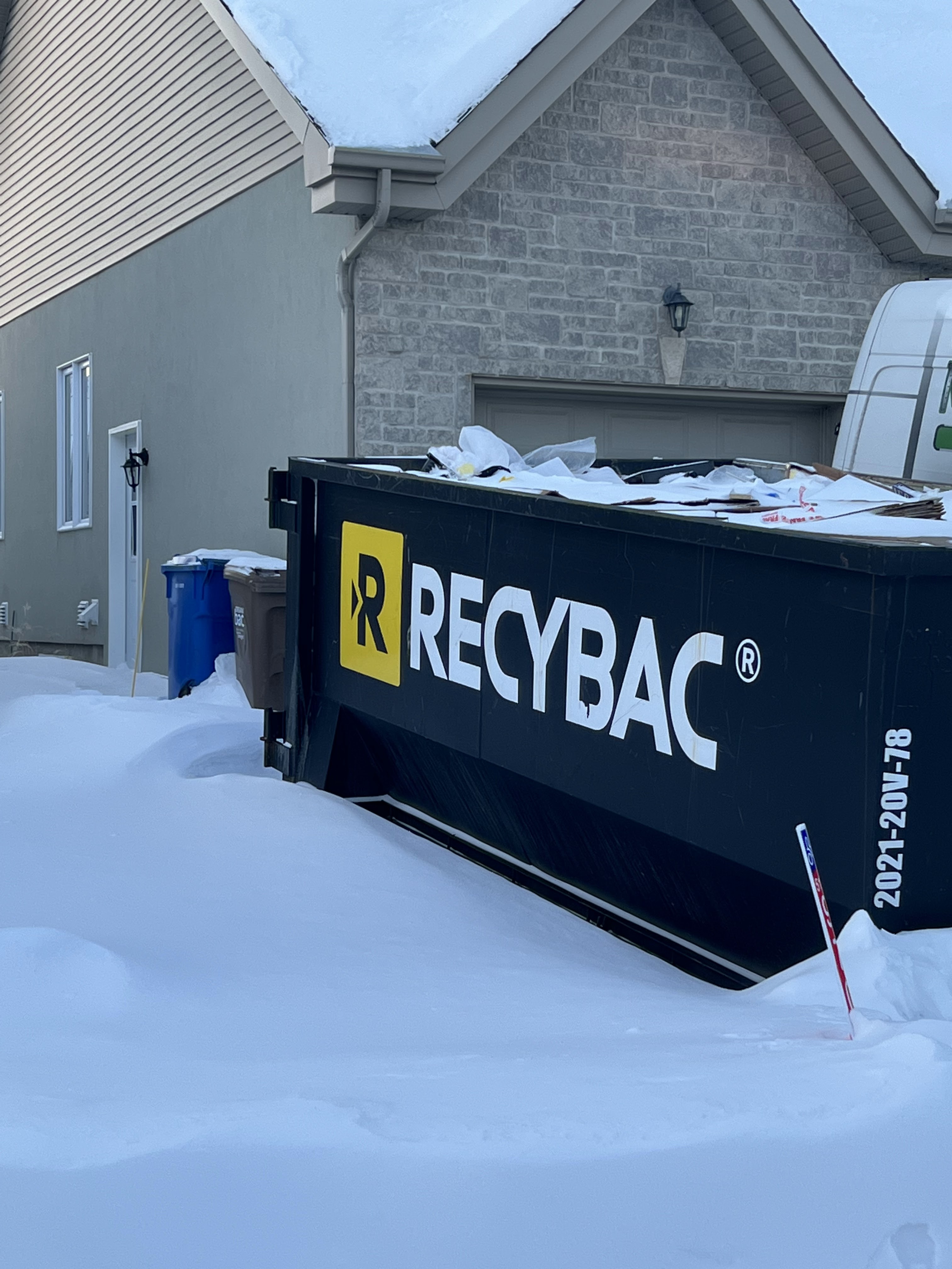Images Location de conteneur RECYBAC Longueuil