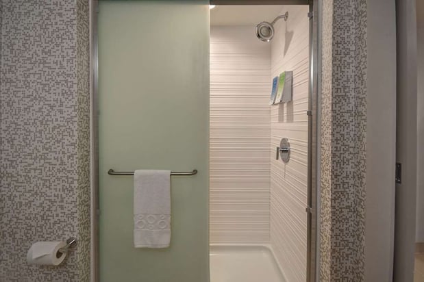 Images Home2 Suites by Hilton Eau Claire South