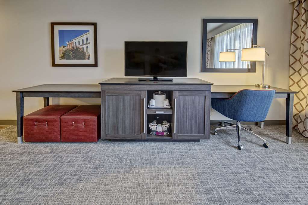Hampton Inn & Suites Franklin Berry Farms