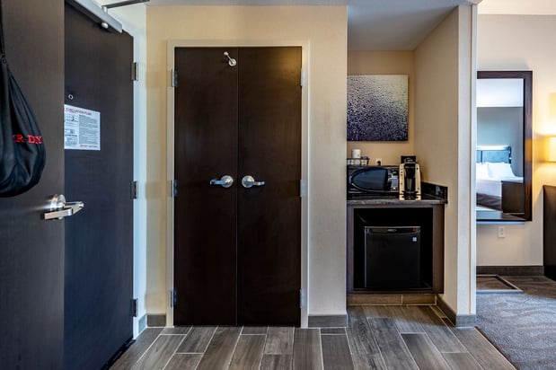 Images Holiday Inn Owensboro Riverfront by IHG