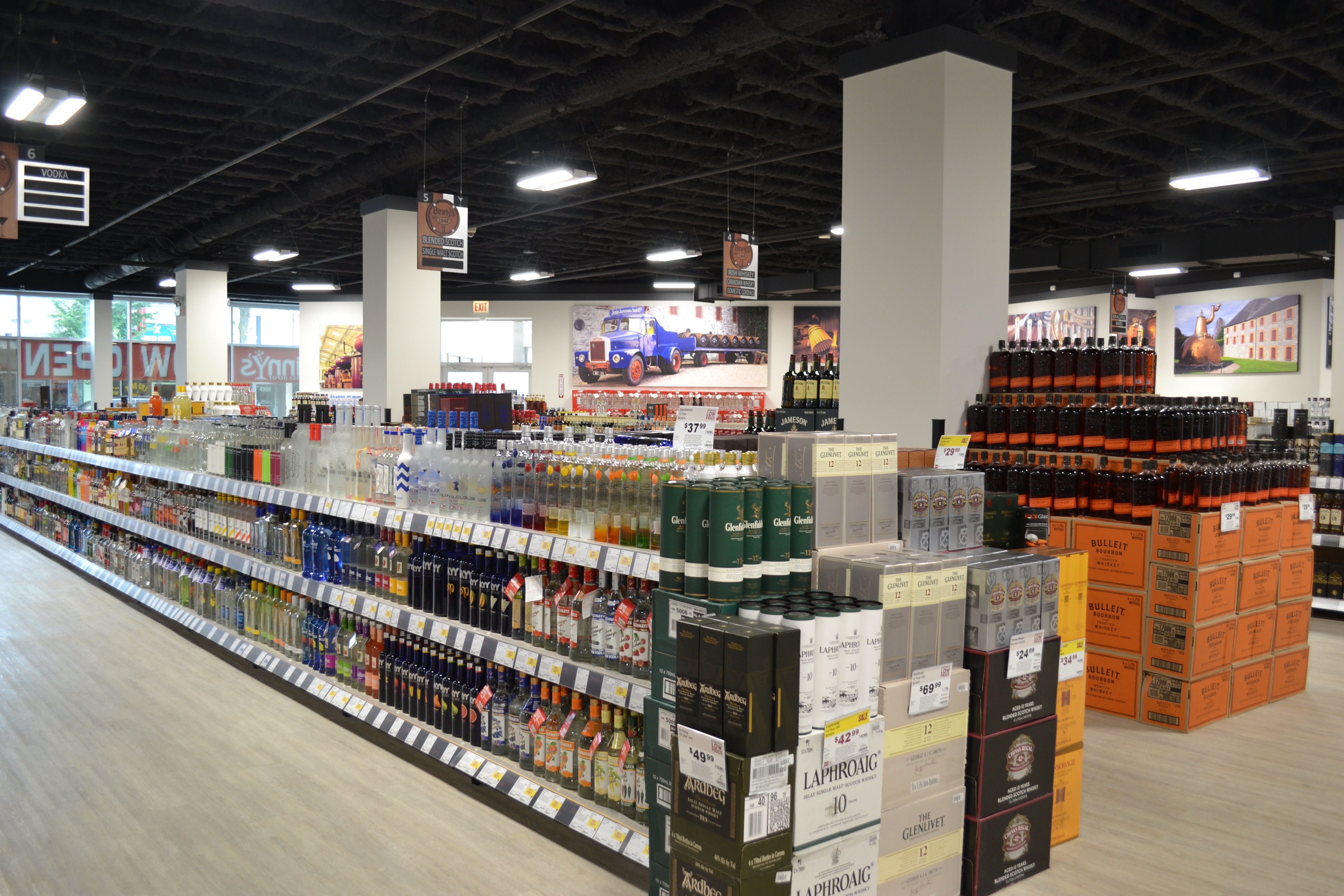 Binny's Beverage Depot - Portage Park Image