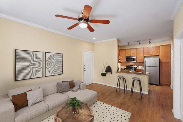 Images Camden Amber Oaks Apartments