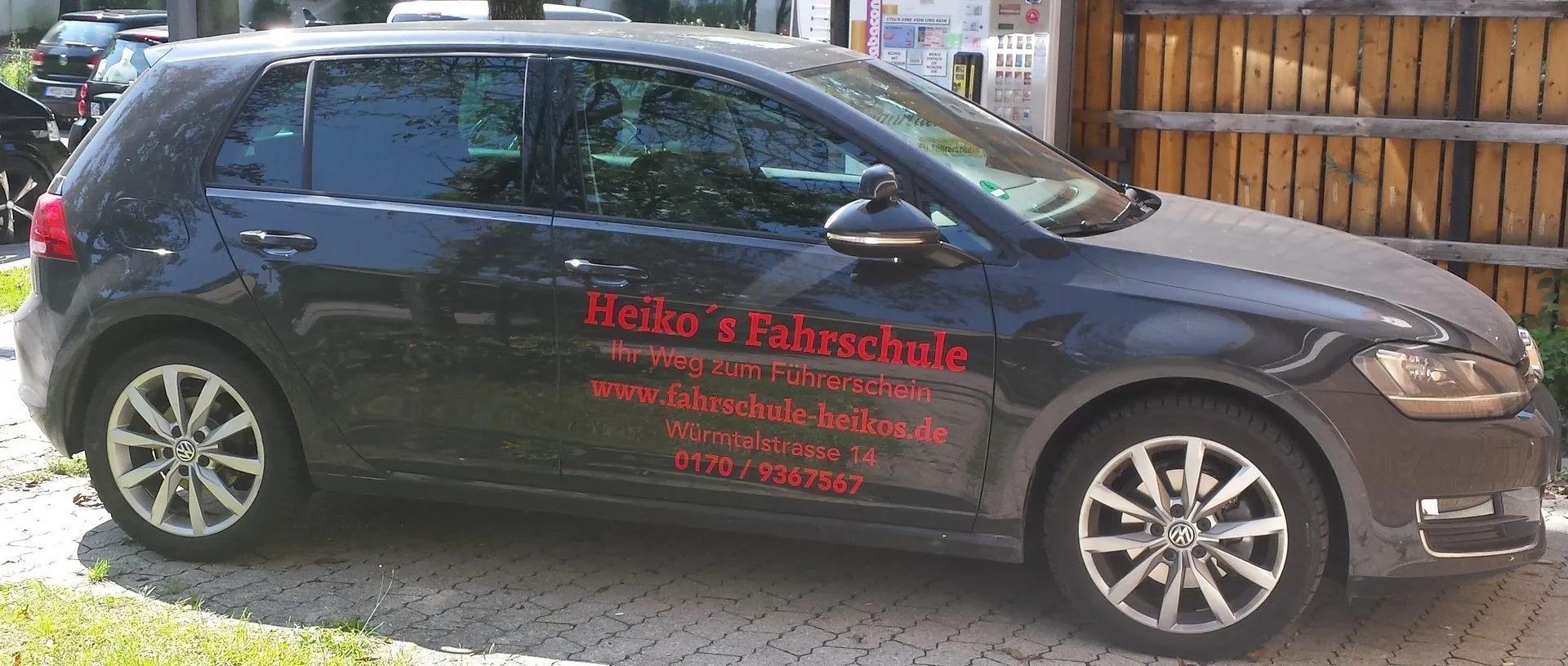 Fahrschulwagen  VW Golf VII Heikos Fahrschule München