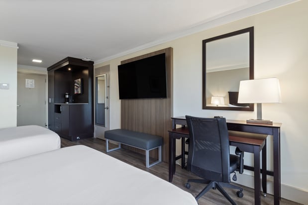 Images Crowne Plaza Executive Center Baton Rouge by IHG