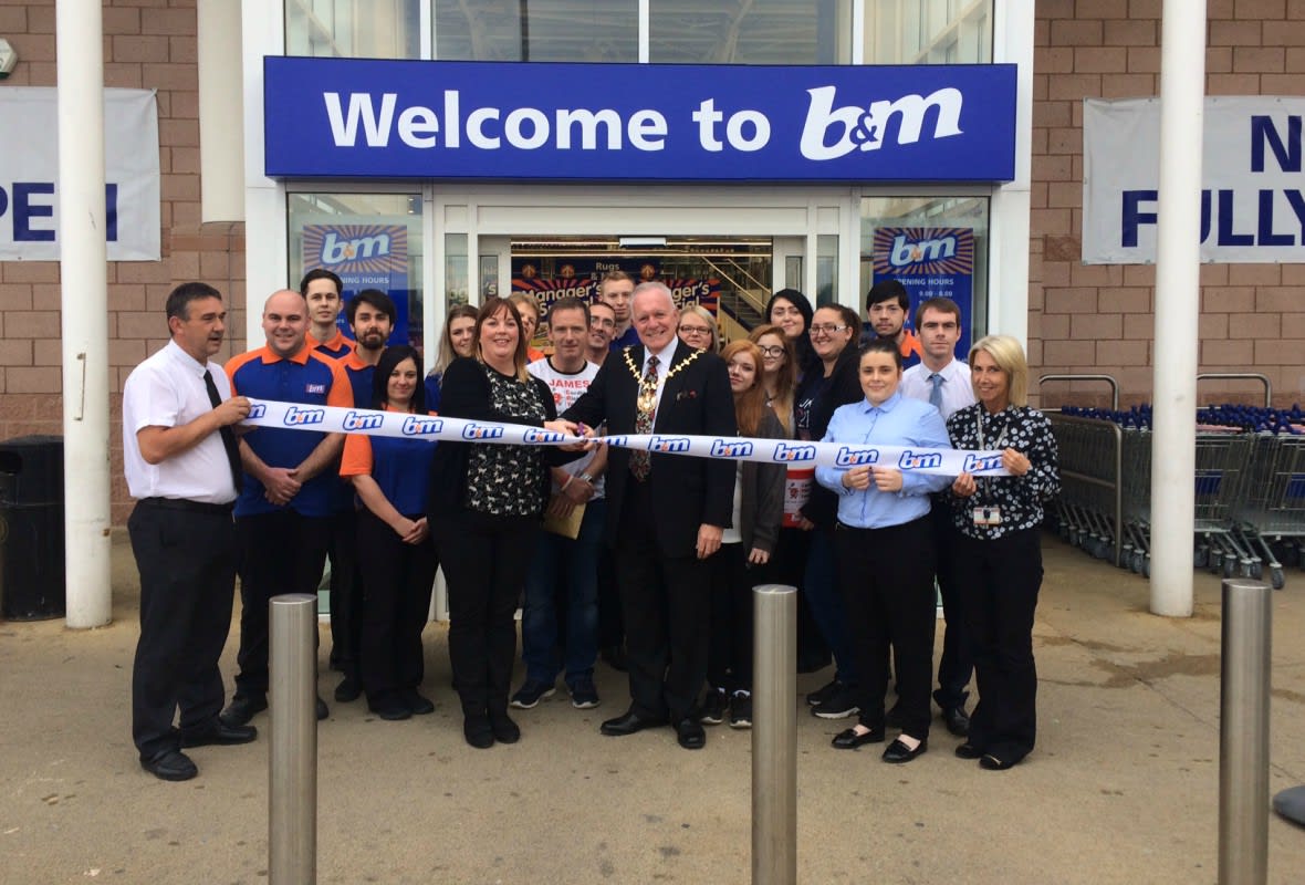 Mayor Frank Walsh officially opened the refurbished store at B&M's Prescot store at Cables Retail Park.