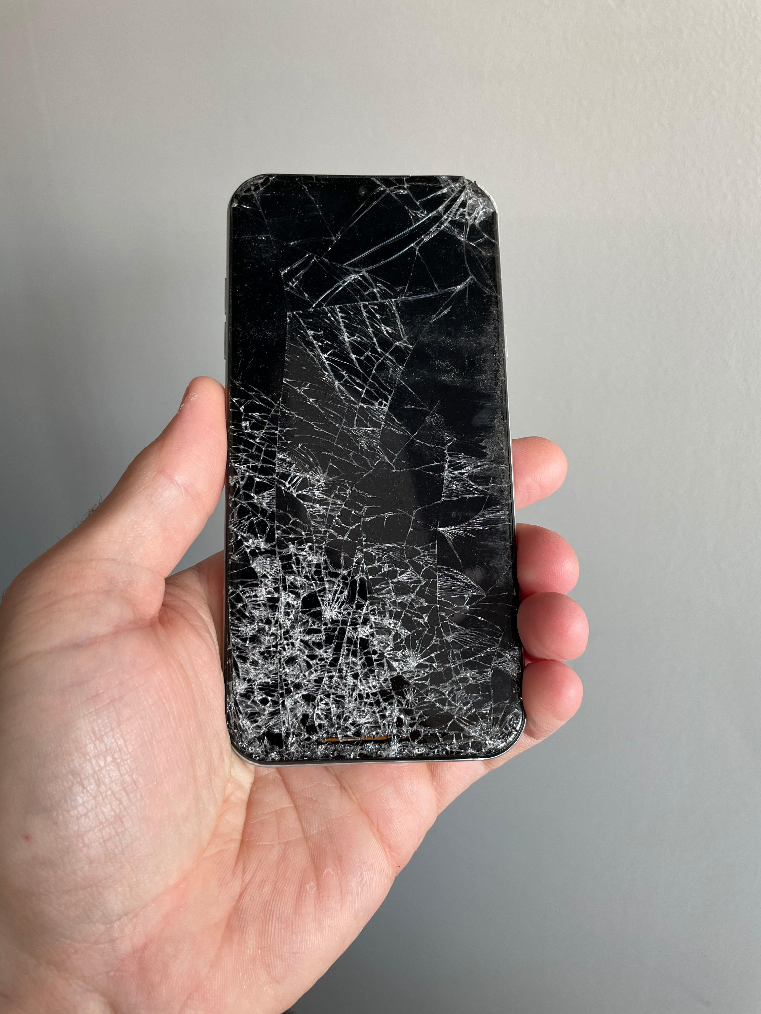 Cracked Screen Repair at CPR Hudson WI