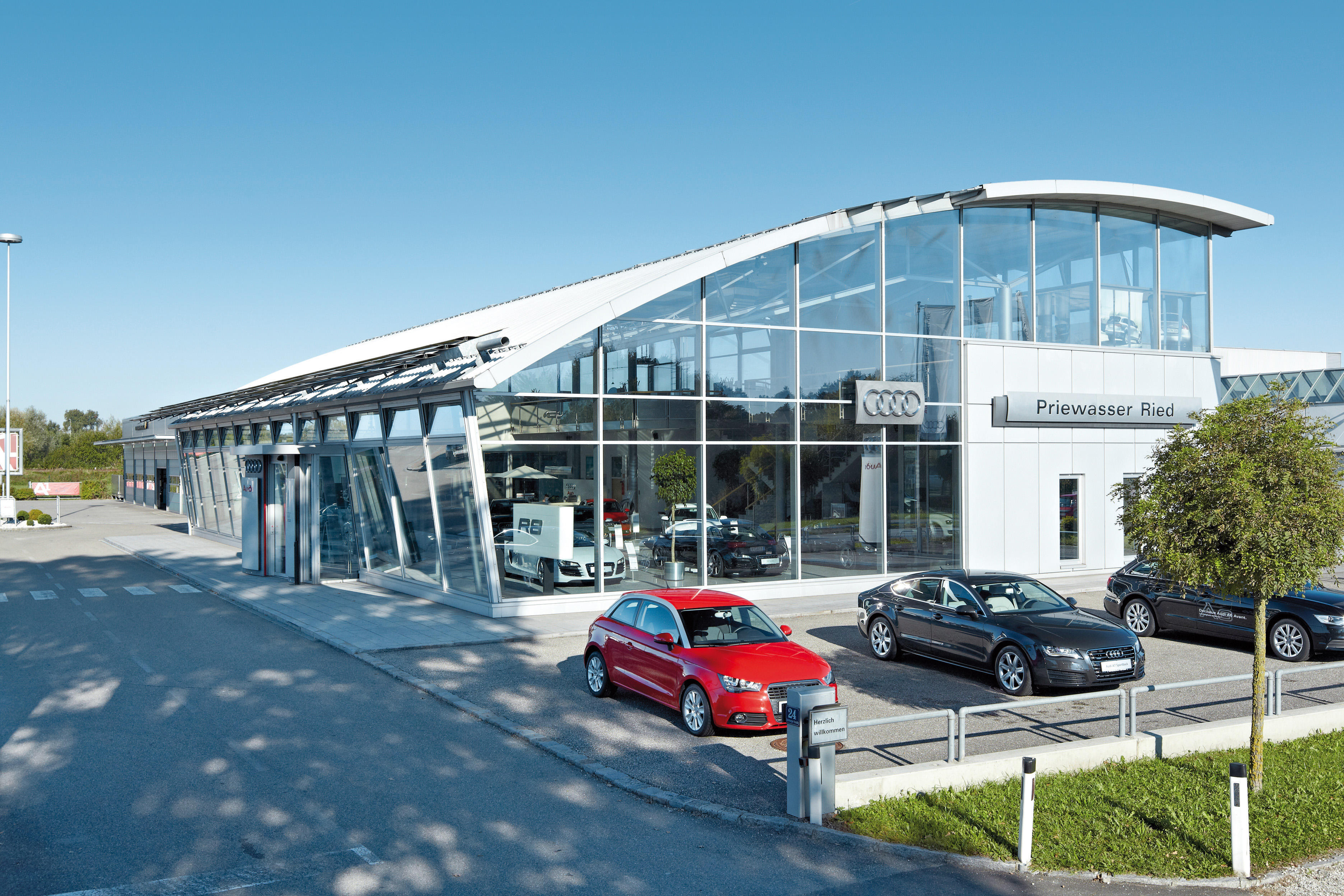 Autohaus Priewasser GmbH, Salzburger Straße 24-30 in Ried im Innkreis