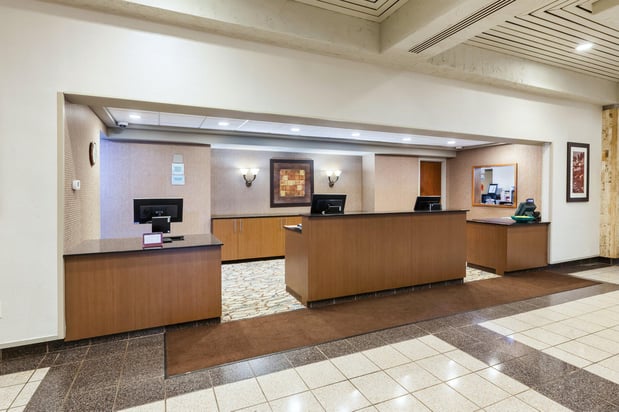 Images Crowne Plaza Columbus North- Worthington by IHG