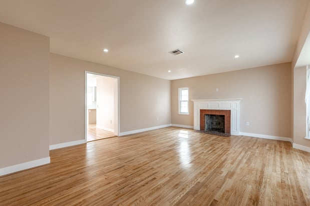 Images Allianz Capital Group, Michele Steggell, Realtor
