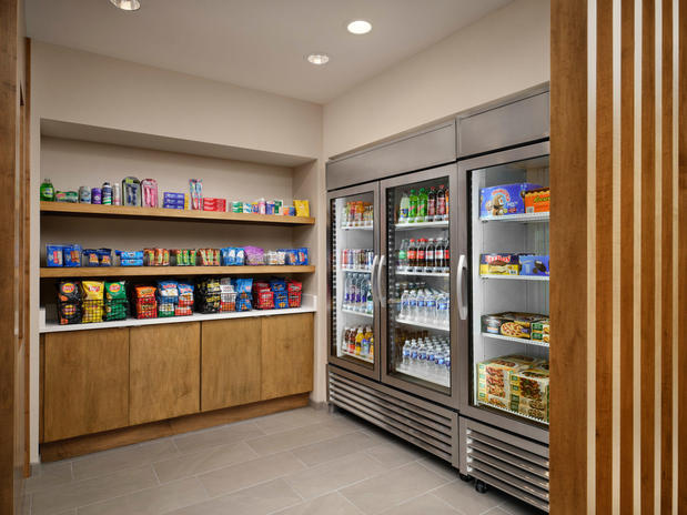 Images Holiday Inn Express & Suites Lima by IHG