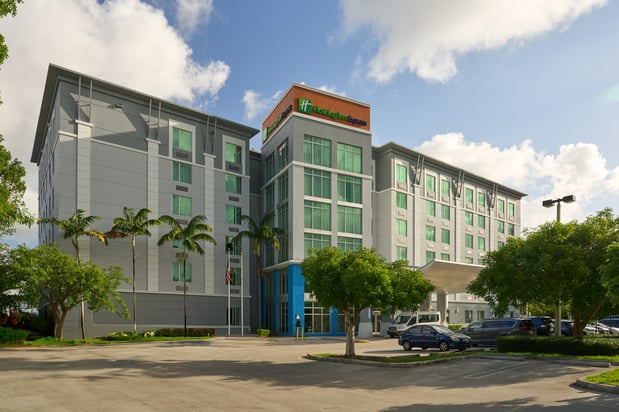 Images Holiday Inn Express Miami Airport-Blue Lagoon Area by IHG