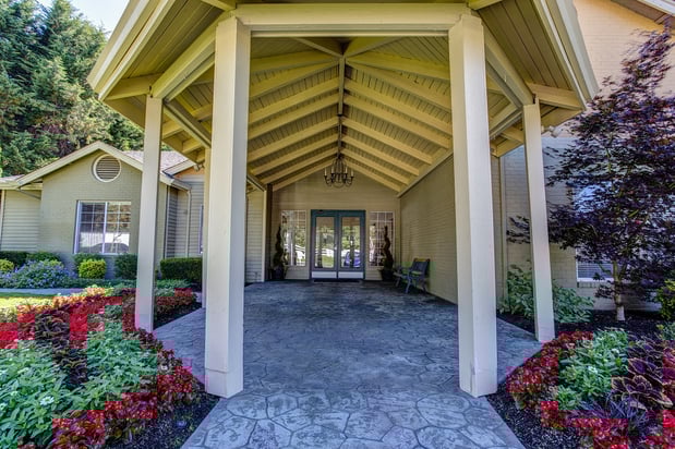 Images Commons at Avalon Park Apartments