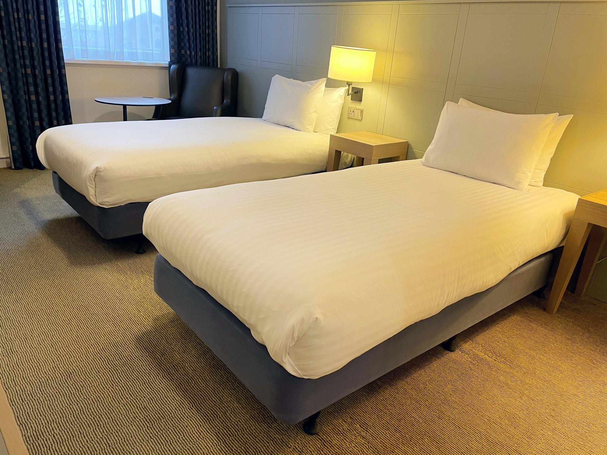 Holiday Inn Hull Marina, an IHG Hotel Kingston Upon Hull 01482 692600