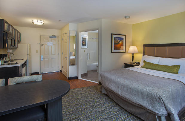 Images Candlewood Suites Louisville Airport by IHG