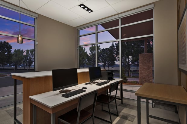 Images Holiday Inn Express & Suites Portland Airport by IHG