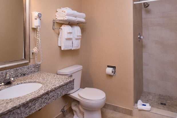 Images Best Western Ambassador Inn & Suites