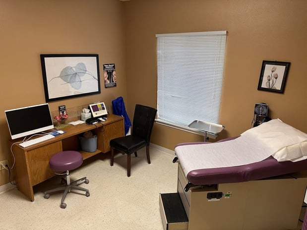 Images Informed Choices Medical Clinic - Iowa City
