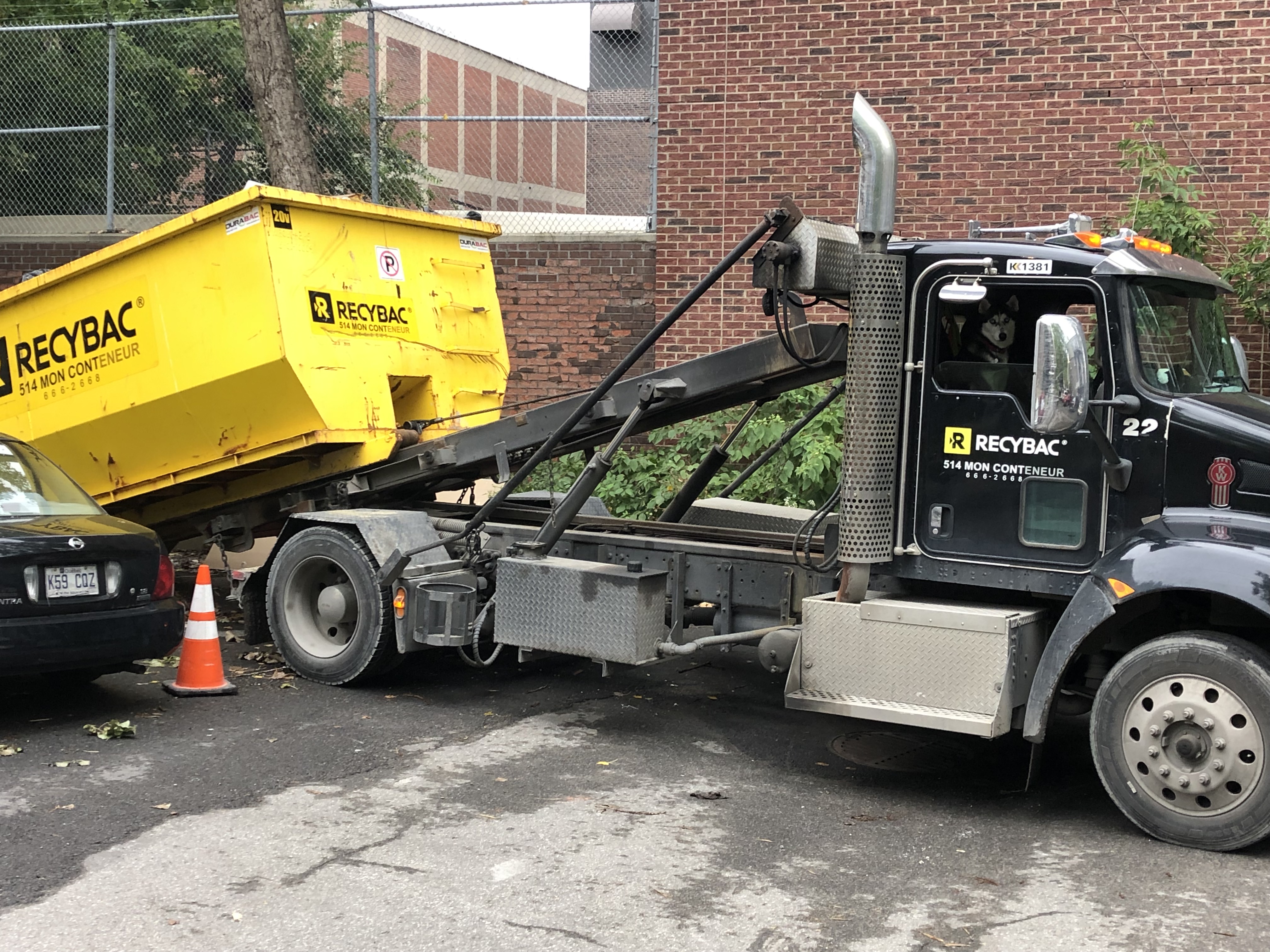 Images Location de conteneur RECYBAC Longueuil