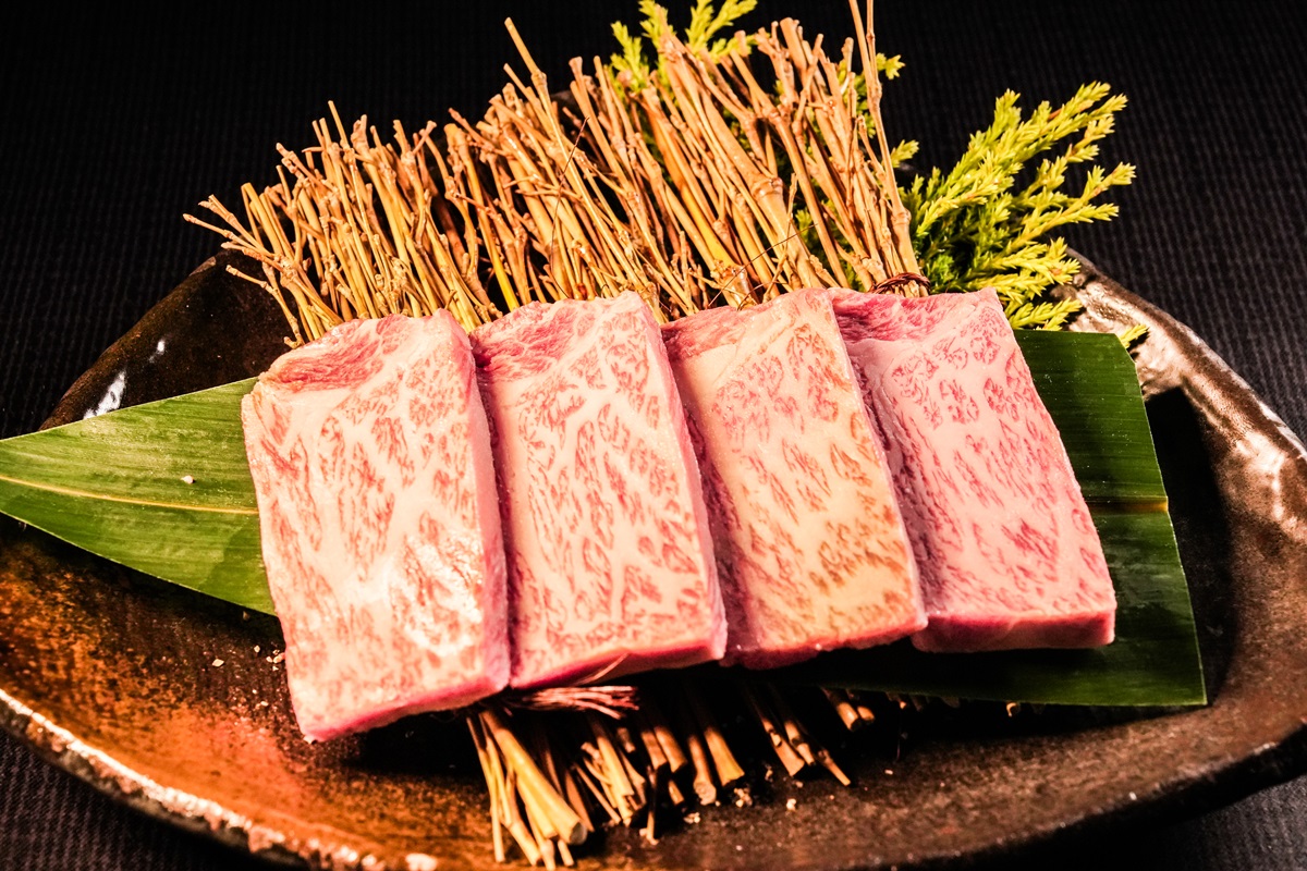 Images 炭火焼肉　月和