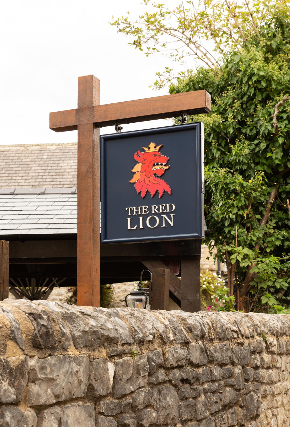 Images The Red Lion