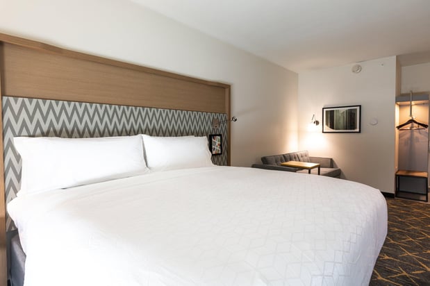 Images Holiday Inn Greenville - Woodruff Road by IHG