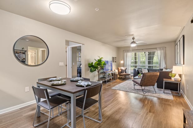 Images Royal Village