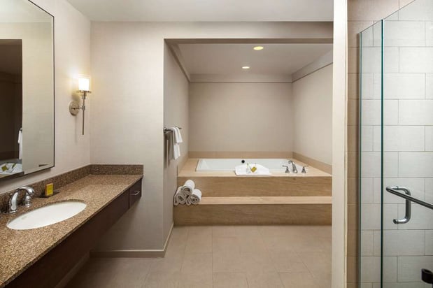 Images DoubleTree by Hilton Hotel Ontario Airport