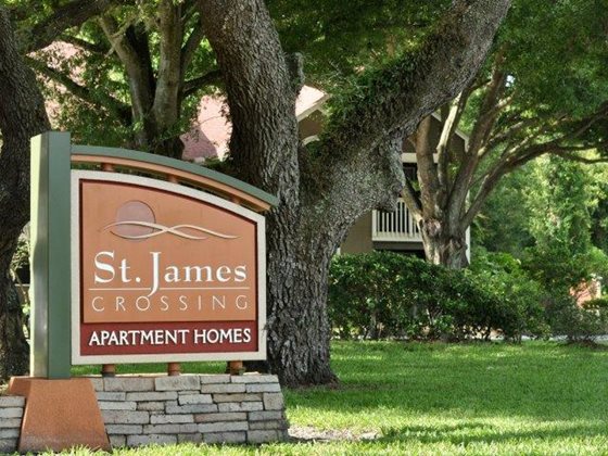 St. James Crossing Apartments Photo